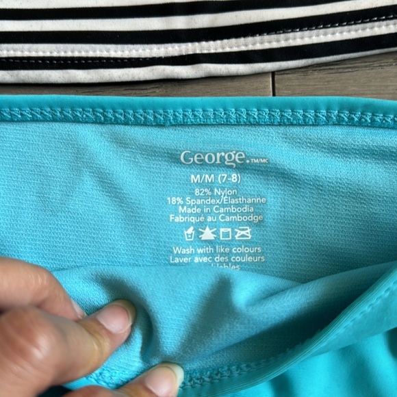 George 2-piece girls bathing suit in M (7-8) - Picture 4 of 7